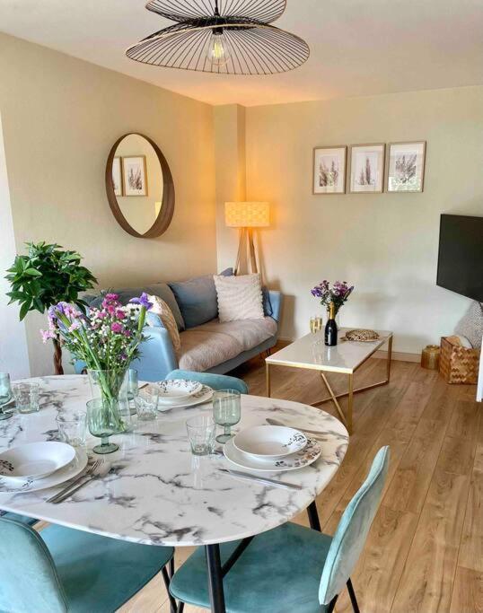 Les Rives De L'Indre. Parking Gratuit. Lit 160Cm Apartment Chateauroux Luaran gambar